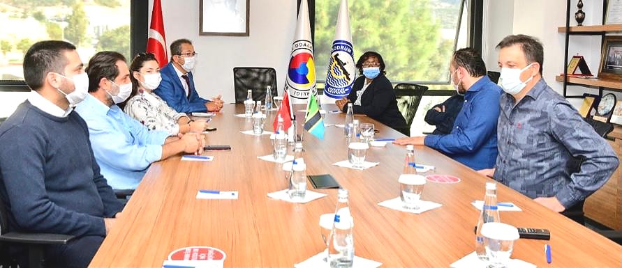 H.E Prof. Kiondo held a Tanzania Investment and Trade seminar meeting at the Bodrum Chamber of Commerce meeting hall.